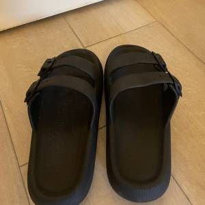 新淨全正常 男裝 矽膠 拖鞋 EU 42-43碼 PVC plastic black sandals flip flop  cro...
