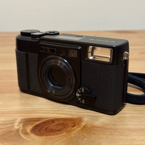 Fujifilm Klasse W Film Camera 28mm lens