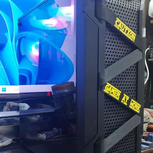 雙路CPU 36核72線程，64GB RAM，1TB SSD，1080顯卡，WiFi7，藍牙5.4，無線鍵鼠電腦套...