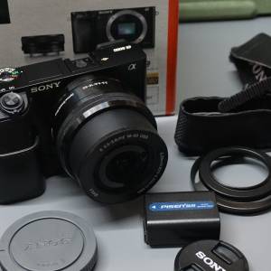 Sony A6000 + Kit Lens 16-55mm 原廠新相機帶 有盒 連2電 皮套 遮光罩