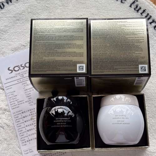 HR 赫莲娜 黑白绷带