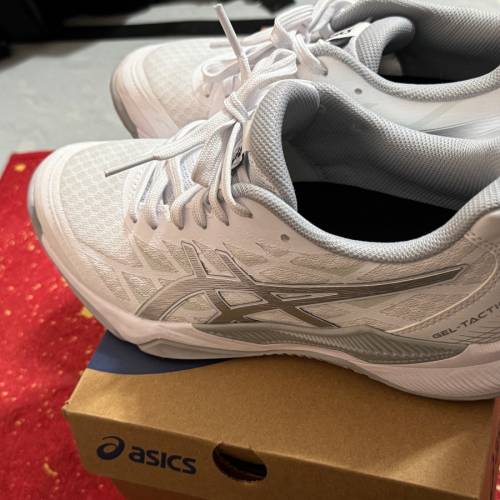 ASICS Gel Tactic 12