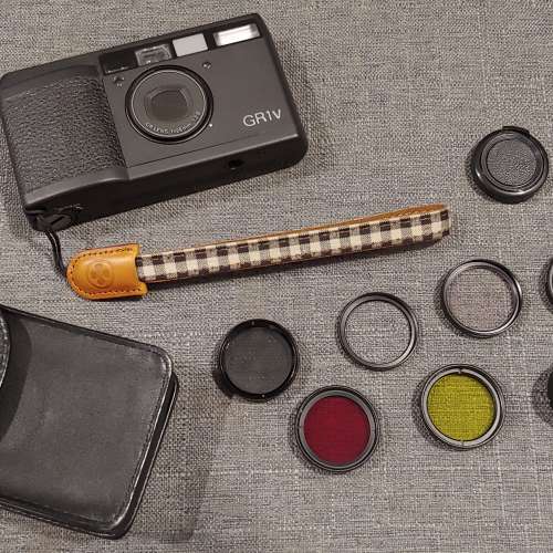 Ricoh GR1V date
