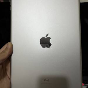 iPad 第9代 64gb,港行，完美冇花，冇修冇拆，所有功能正常！