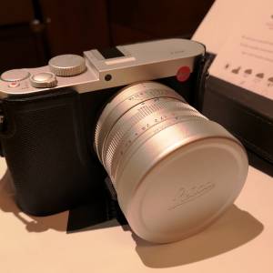 Leica Q 銀色 98% NEW 香港行貨