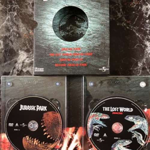 &rdquo; 侏羅紀公園 特別系列  &ldquo;完全100%原裝正版 1盒4隻DVD 特價$200
