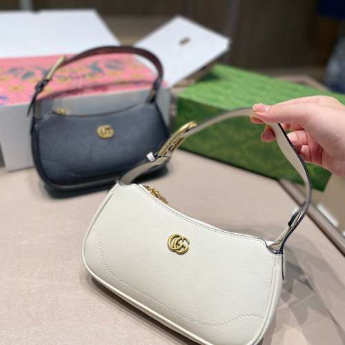 月牙 女包包單肩斜包鏈條包腋下包斜挎包