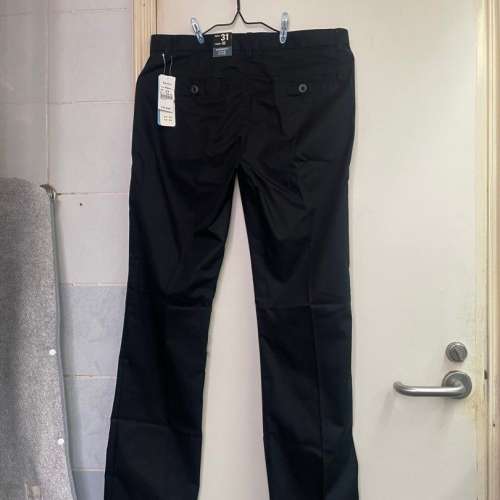 黑色Bossini扯布西褲