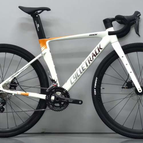 CycleTrack Rock R500 20 速碳前叉鋁合金越野公路車 送水架前後蛙燈