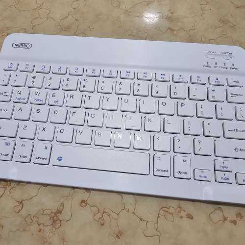 輕便藍牙鍵盤