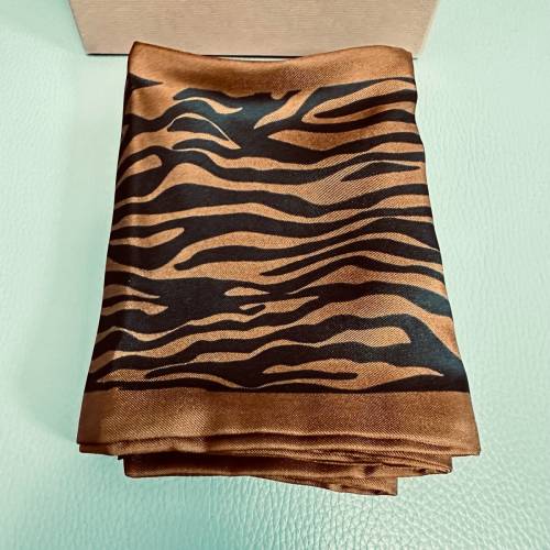 全新 Gianvito Rossi 絲巾