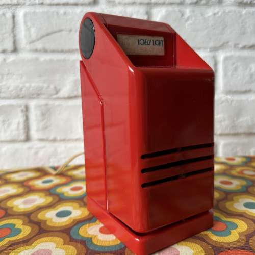 出售 昭和時期 座枱燈一箋，可摺合作為開關，100%正常，整體80%新，款式經典，有意...