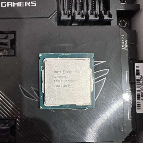 ASUS ROG z390 + ROG ASUS 2080-Ti + i9-9900k