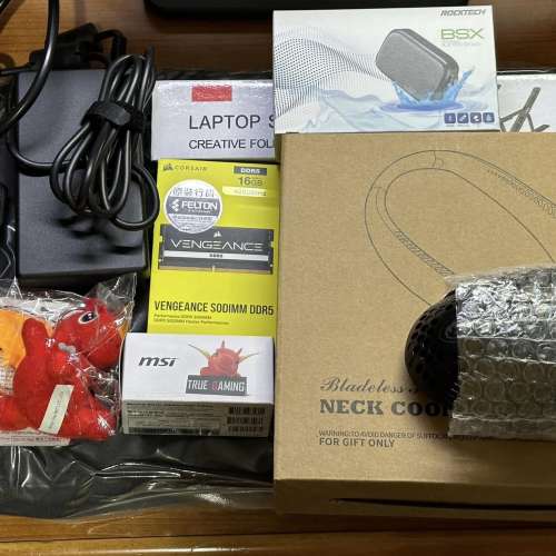 MSI Katana 15 B12VGK i7 RTX4070 2k mon 32GB 1TB (1.5年保養)