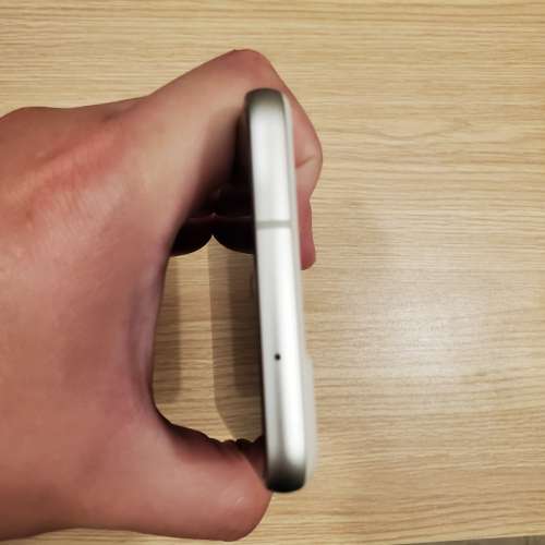 99%新Samsung S21 FE行貨白色