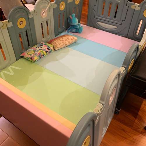 嬰兒圍欄 baby fence (不包地上彩色墊）
