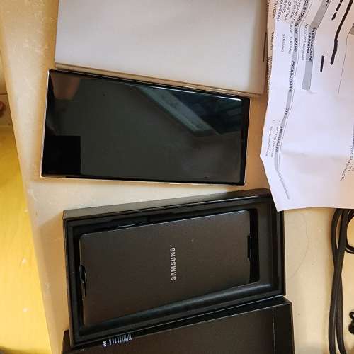 Samsung Galaxy S22 Ultra 256g 白色