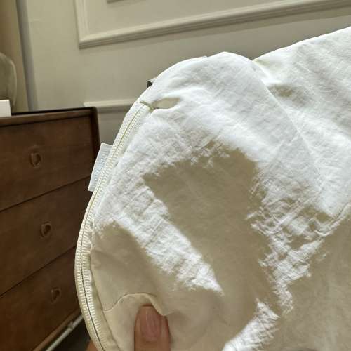 Lululemon 加拿大奧運同款小包包Curved CrossbodyBag