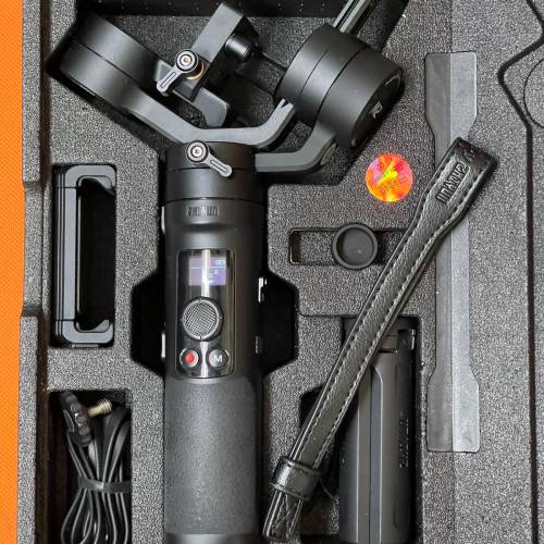 zhiyun 智雲m2
