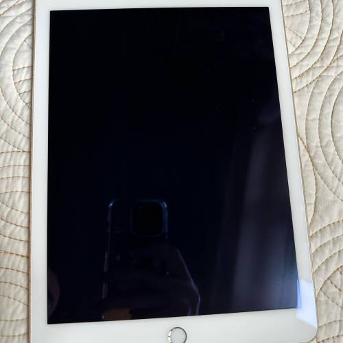 80% New iPad Air 2 WiFi 64GB