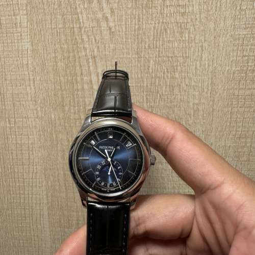 高仿 PATEK PHILIPPE 5205G