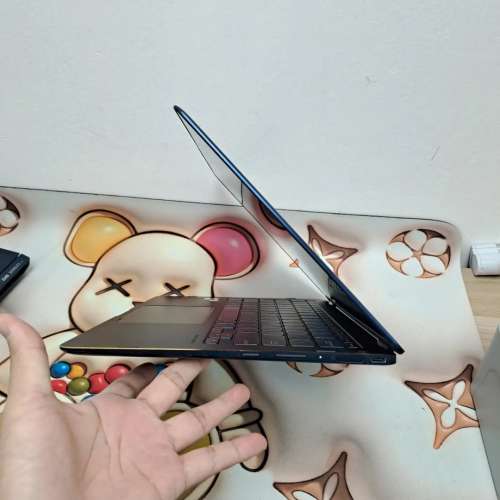 (荃灣實體店，史上最薄360 touch mon機王)ASUS UX370u i7-8550 /16gb ram /512gb s...