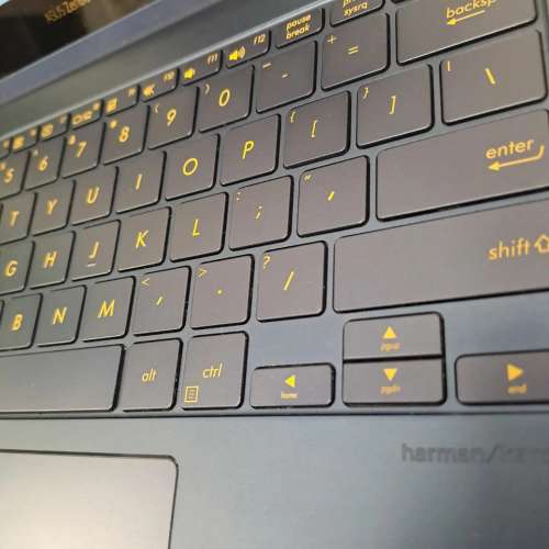 (荃灣實體店，史上最薄360 touch mon機王)ASUS UX370u i7-8550 /16gb ram /512gb s...