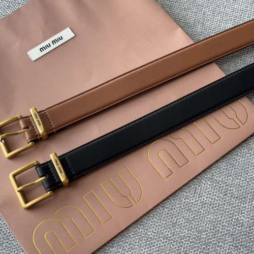 miu 新款字母腰帶