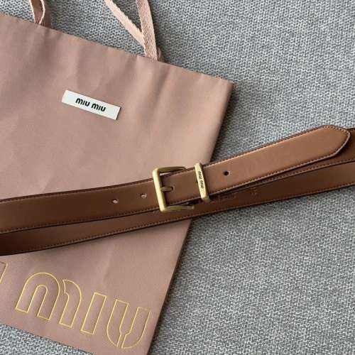 miu 新款字母腰帶