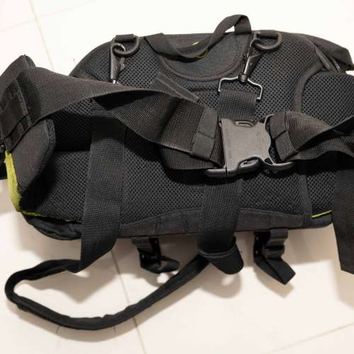 Lowepro Inverse 200 AW 相機袋