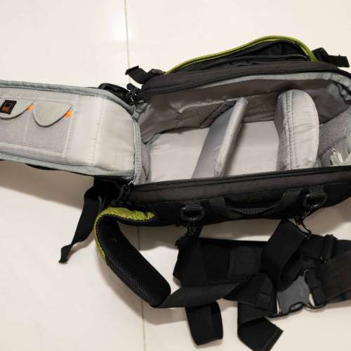 Lowepro Inverse 200 AW 相機袋