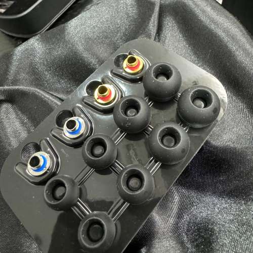 JVC HA-FD01 全不鏽鋼機身 + 碳/類鑽石塗層雙振膜單元