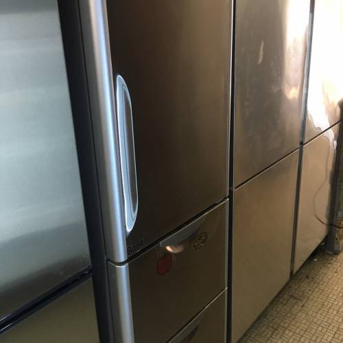 大量二手雪櫃、洗衣機、冷氣、有保養、歡迎查詢60623279