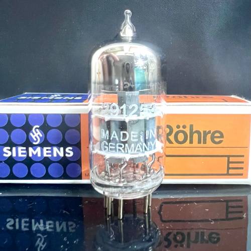 CCa ECC88 E88CC 6DJ8 Siemens 西門子細圓環短灰屏金腿1970年代德國製造單支