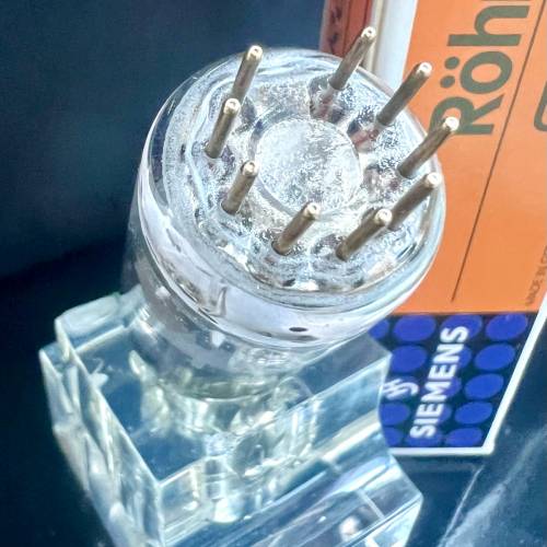 CCa ECC88 E88CC 6DJ8 Siemens 西門子細圓環短灰屏金腿1970年代德國製造單支