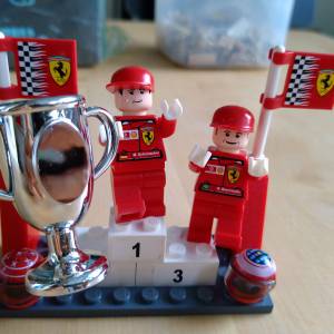 （已絕版）Lego 人仔 8389 Ferrari M. Schumacher and R. Barrichello (米高.舒麥...