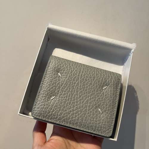 全新Maison margiela 銀包新色 購自日本有單