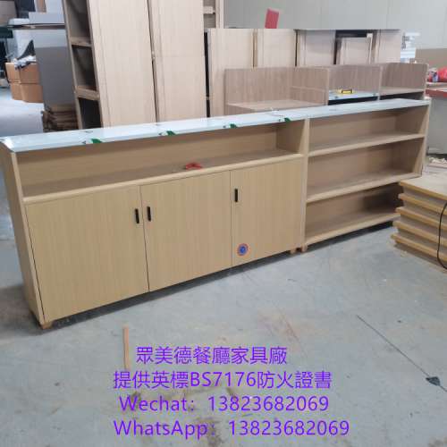 長條靠墻餐邊櫃訂製,木紋膠板茶水櫃訂做,防火板備餐櫃訂造廠家,眾美德餐廳傢具廠