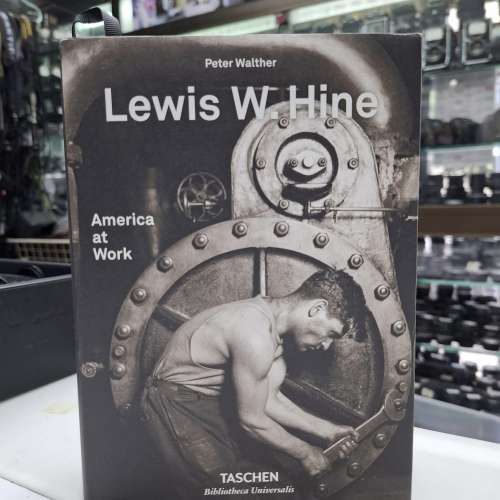 PETER WALTHER LEWIS W. HINE AMERICA AT WORK