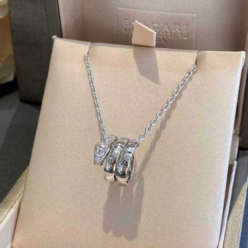 靈蛇吊墜項鍊，serpentiviper系列珠寶配密鑲鑽石SDHSD