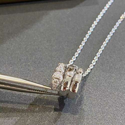 靈蛇吊墜項鍊，serpentiviper系列珠寶配密鑲鑽石SDHSD