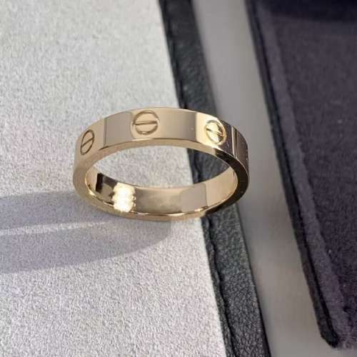 Cartier LOVE 戒指 帶盒