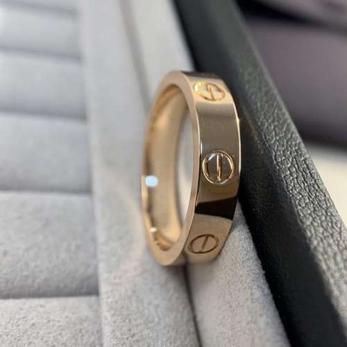 Cartier LOVE 戒指 帶盒