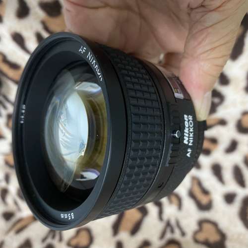 Nikon AF 85 f1.4D