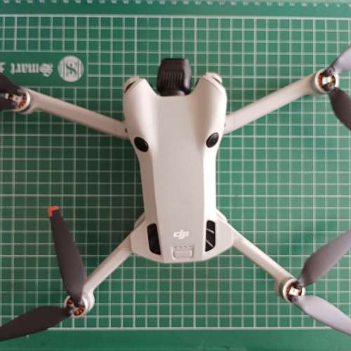DJI Mini 4 Pro with RC- N2 controller  & plus battery 2 pcs