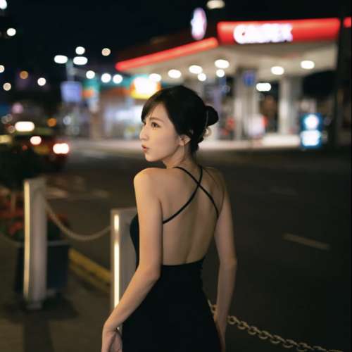 uclopiahk 【大大大露背系列🍷｜有PAD! 零負擔☁️】熱賣三年🪄大交叉氣質長裙