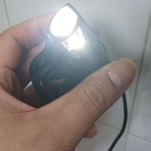 出售一個單車車頭燈