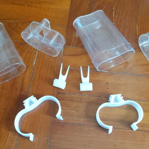 二手鳥籠配件 鳥用水樽 鳥水樽 鸚鵡水樽 鸚鵡水瓶 鳥用食盒 鳥食盒 自動添食器 鳥用...