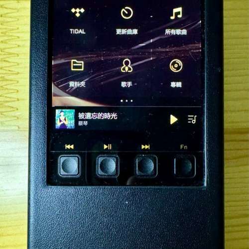 9 成幾新 ONIX XM5 播放器