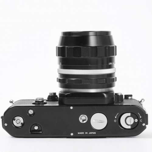 || Nikon F2 - Black with Nikkor-N 28mm F2 - Non-AI & hood ||